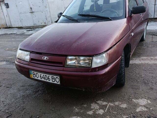 Красный ВАЗ 2111, объемом двигателя 1.6 л и пробегом 250 тыс. км за 1027 $, фото 1 на Automoto.ua