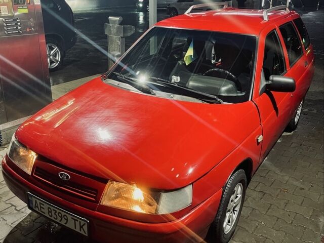 Красный ВАЗ 2111, объемом двигателя 1.6 л и пробегом 253 тыс. км за 2700 $, фото 1 на Automoto.ua