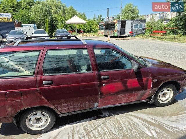 Красный ВАЗ 2111, объемом двигателя 1.6 л и пробегом 228 тыс. км за 600 $, фото 1 на Automoto.ua