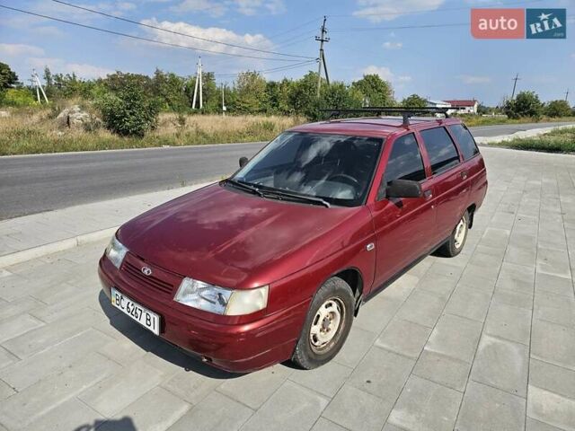 Красный ВАЗ 2111, объемом двигателя 1.6 л и пробегом 146 тыс. км за 1999 $, фото 1 на Automoto.ua