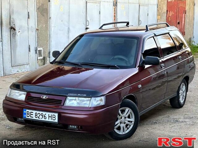 Красный ВАЗ 2111, объемом двигателя 1.6 л и пробегом 133 тыс. км за 3250 $, фото 1 на Automoto.ua