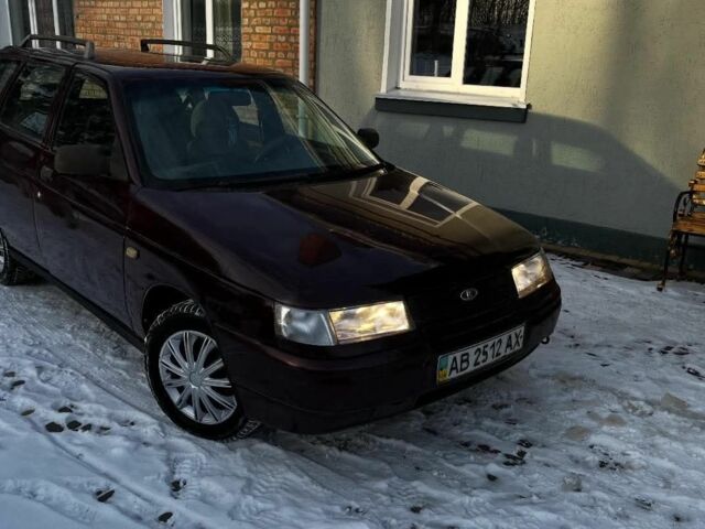 Красный ВАЗ 2111, объемом двигателя 0 л и пробегом 400 тыс. км за 1399 $, фото 1 на Automoto.ua