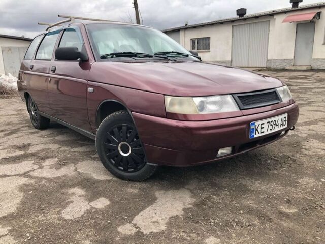 Красный ВАЗ 2111, объемом двигателя 1.6 л и пробегом 247 тыс. км за 2500 $, фото 1 на Automoto.ua