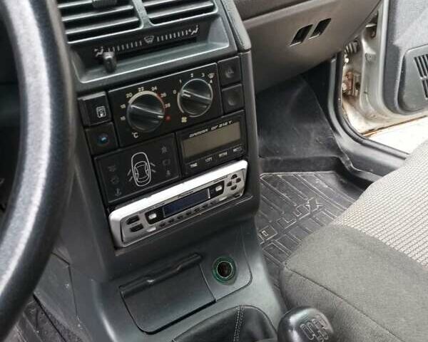 ВАЗ 2111, об'ємом двигуна 1.6 л та пробігом 209 тис. км за 2400 $, фото 1 на Automoto.ua