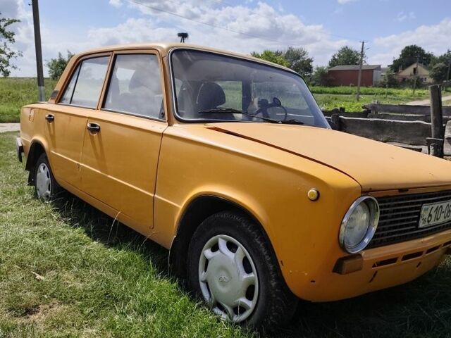 Желтый ВАЗ 2111, объемом двигателя 3 л и пробегом 357 тыс. км за 430 $, фото 1 на Automoto.ua