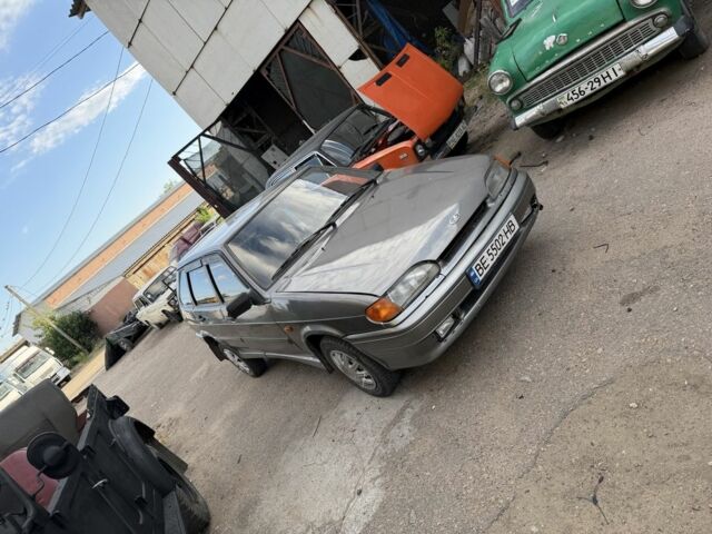 Серый ВАЗ 2111, объемом двигателя 1.6 л и пробегом 214 тыс. км за 1000 $, фото 1 на Automoto.ua