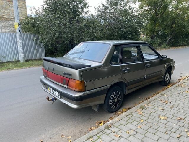 Серый ВАЗ 2111, объемом двигателя 1.5 л и пробегом 248 тыс. км за 900 $, фото 1 на Automoto.ua