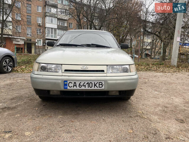 Серый ВАЗ 2111, объемом двигателя 1.5 л и пробегом 263 тыс. км за 1400 $, фото 1 на Automoto.ua