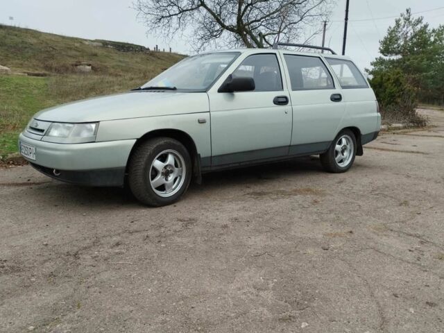 Серый ВАЗ 2111, объемом двигателя 1.5 л и пробегом 140 тыс. км за 2600 $, фото 1 на Automoto.ua