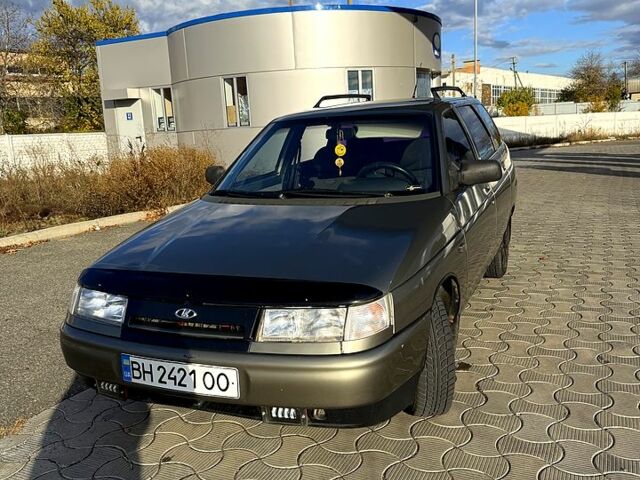 Серый ВАЗ 2111, объемом двигателя 1.5 л и пробегом 325 тыс. км за 1750 $, фото 1 на Automoto.ua