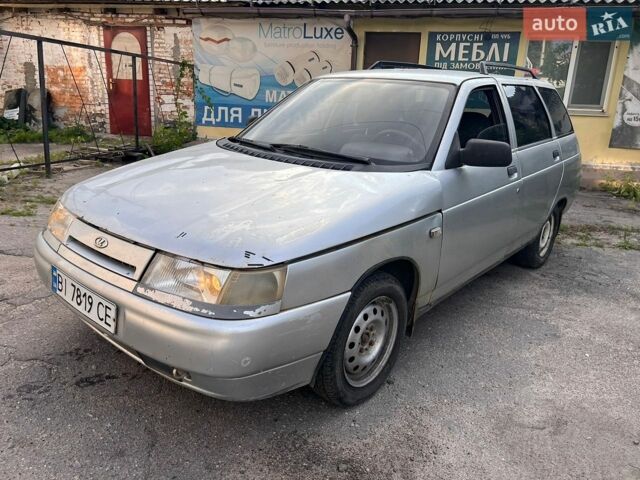 Серый ВАЗ 2111, объемом двигателя 1.5 л и пробегом 240 тыс. км за 450 $, фото 1 на Automoto.ua