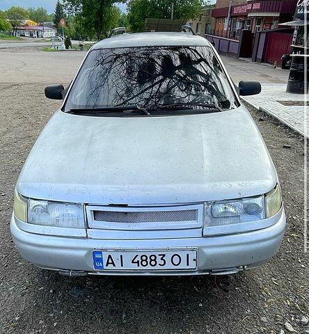 Серый ВАЗ 2111, объемом двигателя 1.5 л и пробегом 300 тыс. км за 900 $, фото 1 на Automoto.ua