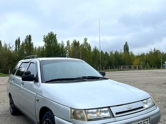 Серый ВАЗ 2111, объемом двигателя 1.6 л и пробегом 391 тыс. км за 1500 $, фото 1 на Automoto.ua