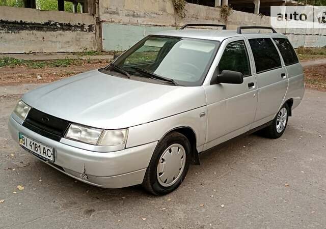 Серый ВАЗ 2111, объемом двигателя 1.6 л и пробегом 346 тыс. км за 1400 $, фото 1 на Automoto.ua