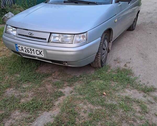 Серый ВАЗ 2111, объемом двигателя 1.6 л и пробегом 250 тыс. км за 2300 $, фото 1 на Automoto.ua