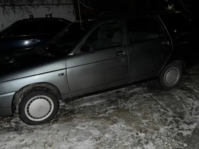 Серый ВАЗ 2111, объемом двигателя 0 л и пробегом 251 тыс. км за 850 $, фото 1 на Automoto.ua