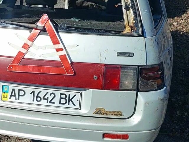 Серый ВАЗ 2111, объемом двигателя 1.5 л и пробегом 122 тыс. км за 312 $, фото 1 на Automoto.ua
