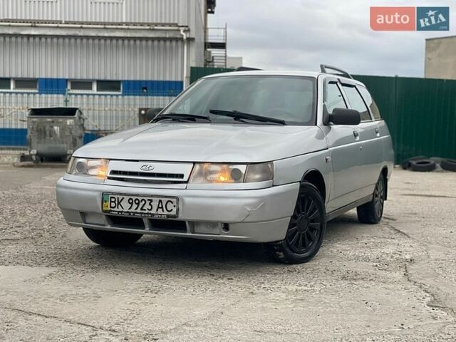 Серый ВАЗ 2111, объемом двигателя 1.6 л и пробегом 200 тыс. км за 1300 $, фото 1 на Automoto.ua