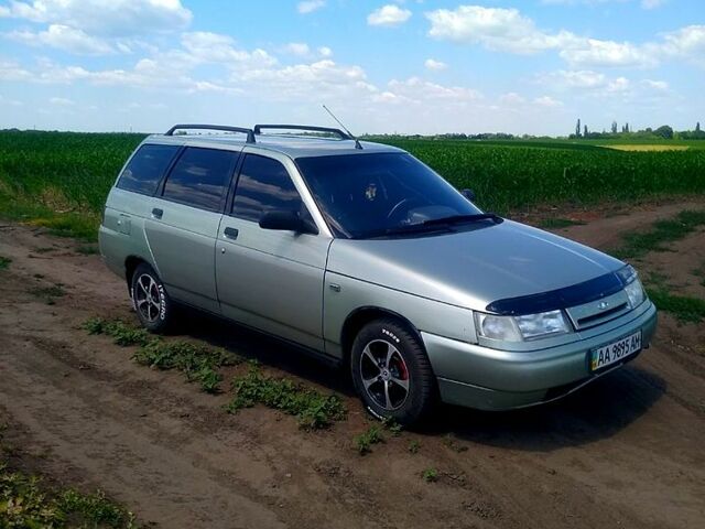 Серый ВАЗ 2111, объемом двигателя 1.6 л и пробегом 195 тыс. км за 2300 $, фото 1 на Automoto.ua
