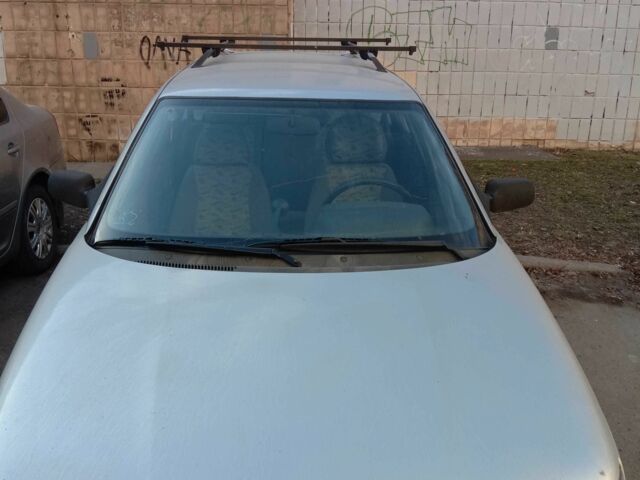 Серый ВАЗ 2111, объемом двигателя 1.5 л и пробегом 170 тыс. км за 677 $, фото 1 на Automoto.ua