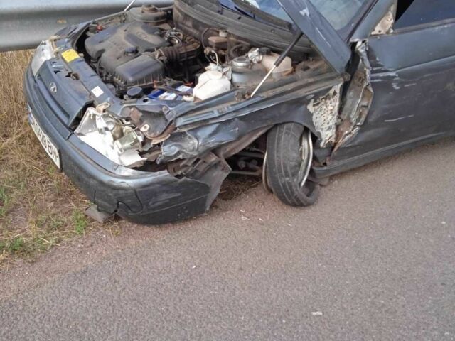 Сірий ВАЗ 2111, об'ємом двигуна 0 л та пробігом 226 тис. км за 596 $, фото 1 на Automoto.ua