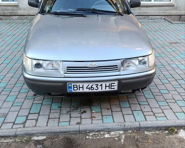Серый ВАЗ 2111, объемом двигателя 1.6 л и пробегом 205 тыс. км за 2000 $, фото 1 на Automoto.ua