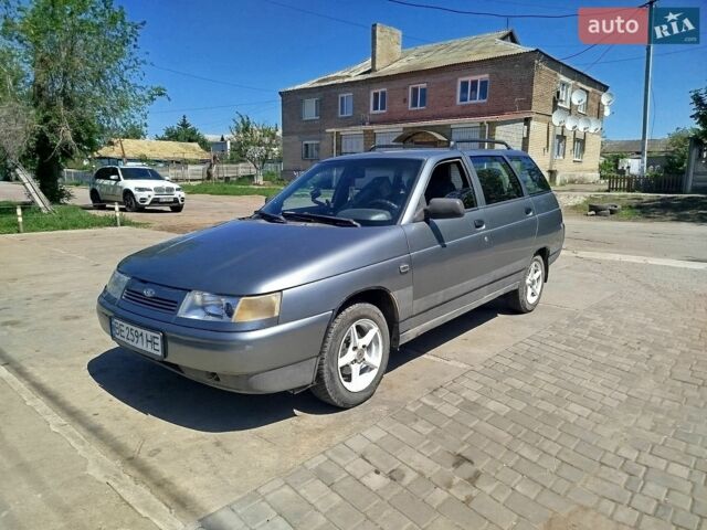 Серый ВАЗ 2111, объемом двигателя 1.6 л и пробегом 160 тыс. км за 2000 $, фото 1 на Automoto.ua
