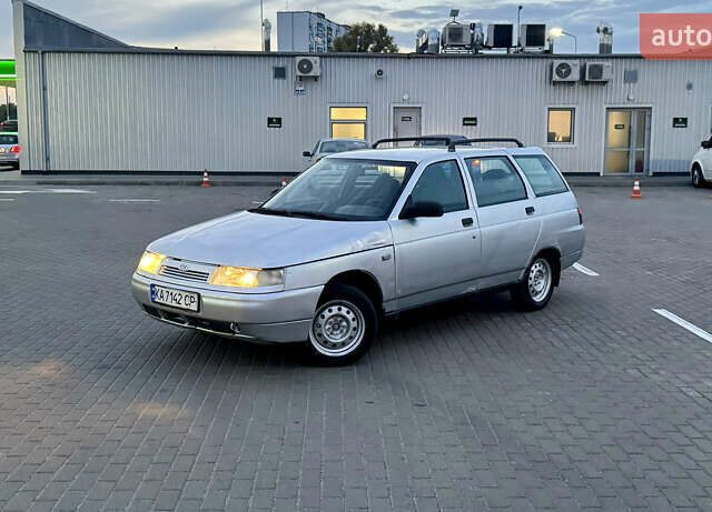 Серый ВАЗ 2111, объемом двигателя 1.6 л и пробегом 222 тыс. км за 899 $, фото 1 на Automoto.ua