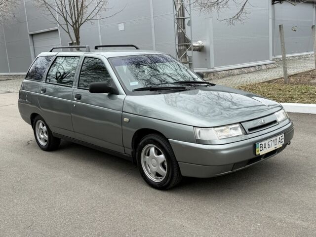 Серый ВАЗ 2111, объемом двигателя 1.6 л и пробегом 200 тыс. км за 1950 $, фото 1 на Automoto.ua