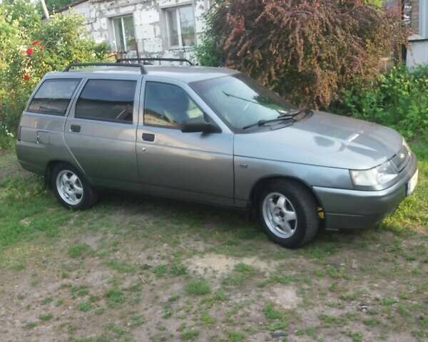 Серый ВАЗ 2111, объемом двигателя 1.6 л и пробегом 250 тыс. км за 2450 $, фото 1 на Automoto.ua