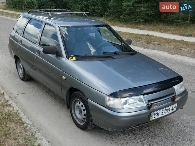 Серый ВАЗ 2111, объемом двигателя 1.6 л и пробегом 195 тыс. км за 2300 $, фото 1 на Automoto.ua