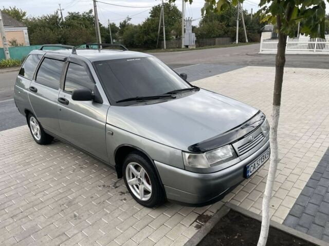 Серый ВАЗ 2111, объемом двигателя 1.6 л и пробегом 320 тыс. км за 1600 $, фото 1 на Automoto.ua