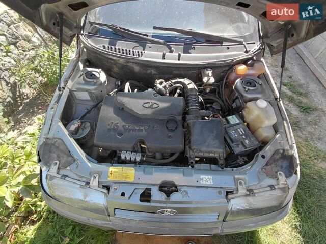 Серый ВАЗ 2111, объемом двигателя 1.6 л и пробегом 256 тыс. км за 1100 $, фото 1 на Automoto.ua