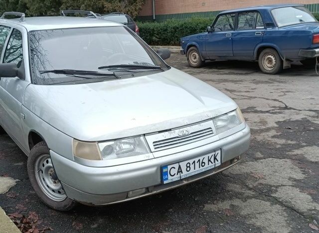 Серый ВАЗ 2111, объемом двигателя 1.6 л и пробегом 250 тыс. км за 1650 $, фото 1 на Automoto.ua