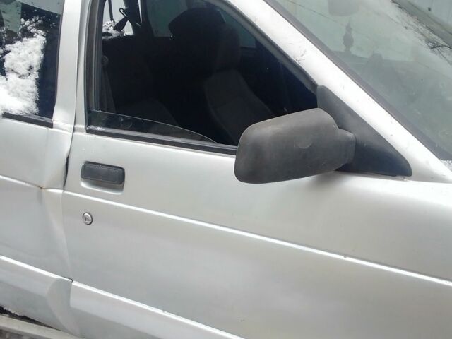 Серый ВАЗ 2111, объемом двигателя 1.6 л и пробегом 189 тыс. км за 590 $, фото 1 на Automoto.ua