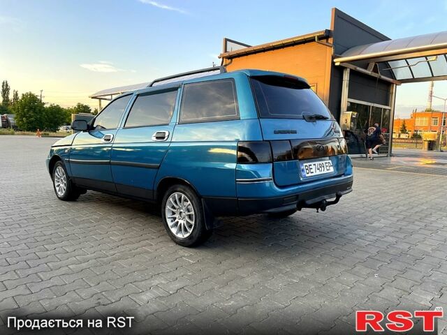 Синий ВАЗ 2111, объемом двигателя 1.5 л и пробегом 290 тыс. км за 2299 $, фото 1 на Automoto.ua