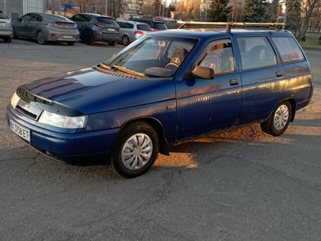 Синий ВАЗ 2111, объемом двигателя 1.5 л и пробегом 252 тыс. км за 1000 $, фото 1 на Automoto.ua