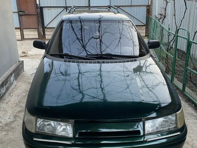 Зеленый ВАЗ 2111, объемом двигателя 1.5 л и пробегом 200 тыс. км за 2000 $, фото 1 на Automoto.ua