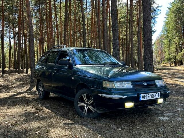 Зеленый ВАЗ 2111, объемом двигателя 1.5 л и пробегом 200 тыс. км за 1200 $, фото 1 на Automoto.ua