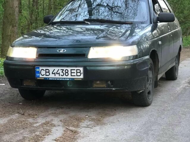 Зеленый ВАЗ 2111, объемом двигателя 1.5 л и пробегом 300 тыс. км за 1000 $, фото 1 на Automoto.ua