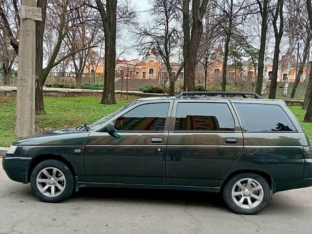 Зеленый ВАЗ 2111, объемом двигателя 1.6 л и пробегом 255 тыс. км за 2300 $, фото 1 на Automoto.ua