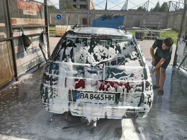 Зелений ВАЗ 2111, об'ємом двигуна 1.6 л та пробігом 3 тис. км за 2000 $, фото 1 на Automoto.ua
