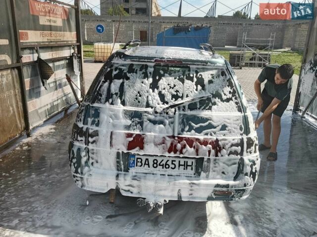 Зеленый ВАЗ 2111, объемом двигателя 1.6 л и пробегом 300 тыс. км за 2000 $, фото 1 на Automoto.ua