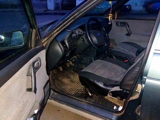 Зелений ВАЗ 2111, об'ємом двигуна 1.6 л та пробігом 220 тис. км за 1300 $, фото 1 на Automoto.ua