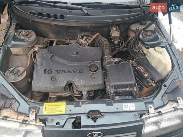 Зеленый ВАЗ 2111, объемом двигателя 1.6 л и пробегом 223 тыс. км за 1600 $, фото 1 на Automoto.ua