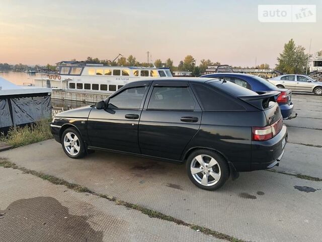 Чорний ВАЗ 2112, об'ємом двигуна 1.5 л та пробігом 194 тис. км за 3000 $, фото 1 на Automoto.ua