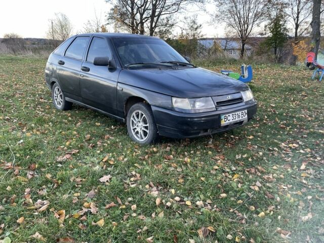 ВАЗ 2112 2005 в Самборе на Automoto.ua Черный ВАЗ 2112, объемом двигателя 1.6 л и пробегом 200 тыс. км за 900 $, фото 1 на Automoto.ua