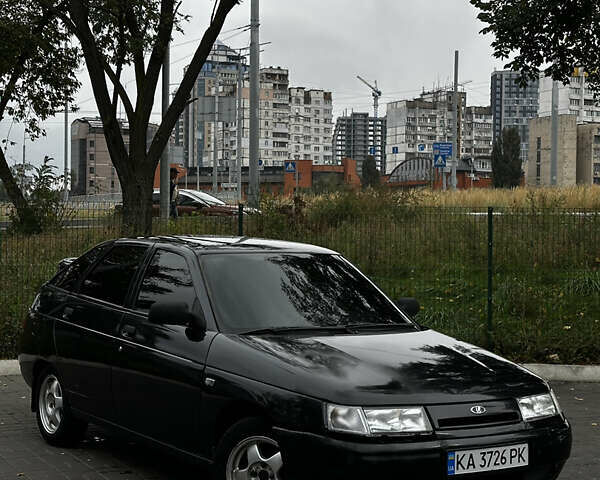 Чорний ВАЗ 2112, об'ємом двигуна 1.6 л та пробігом 113 тис. км за 2200 $, фото 1 на Automoto.ua