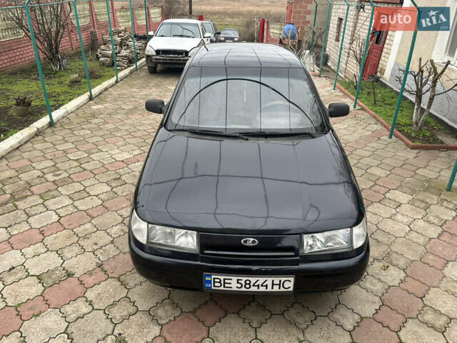 Черный ВАЗ 2112, объемом двигателя 1.6 л и пробегом 212 тыс. км за 1850 $, фото 1 на Automoto.ua
