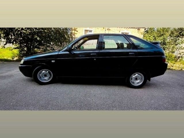 Чорний ВАЗ 2112, об'ємом двигуна 1.6 л та пробігом 117 тис. км за 2200 $, фото 1 на Automoto.ua